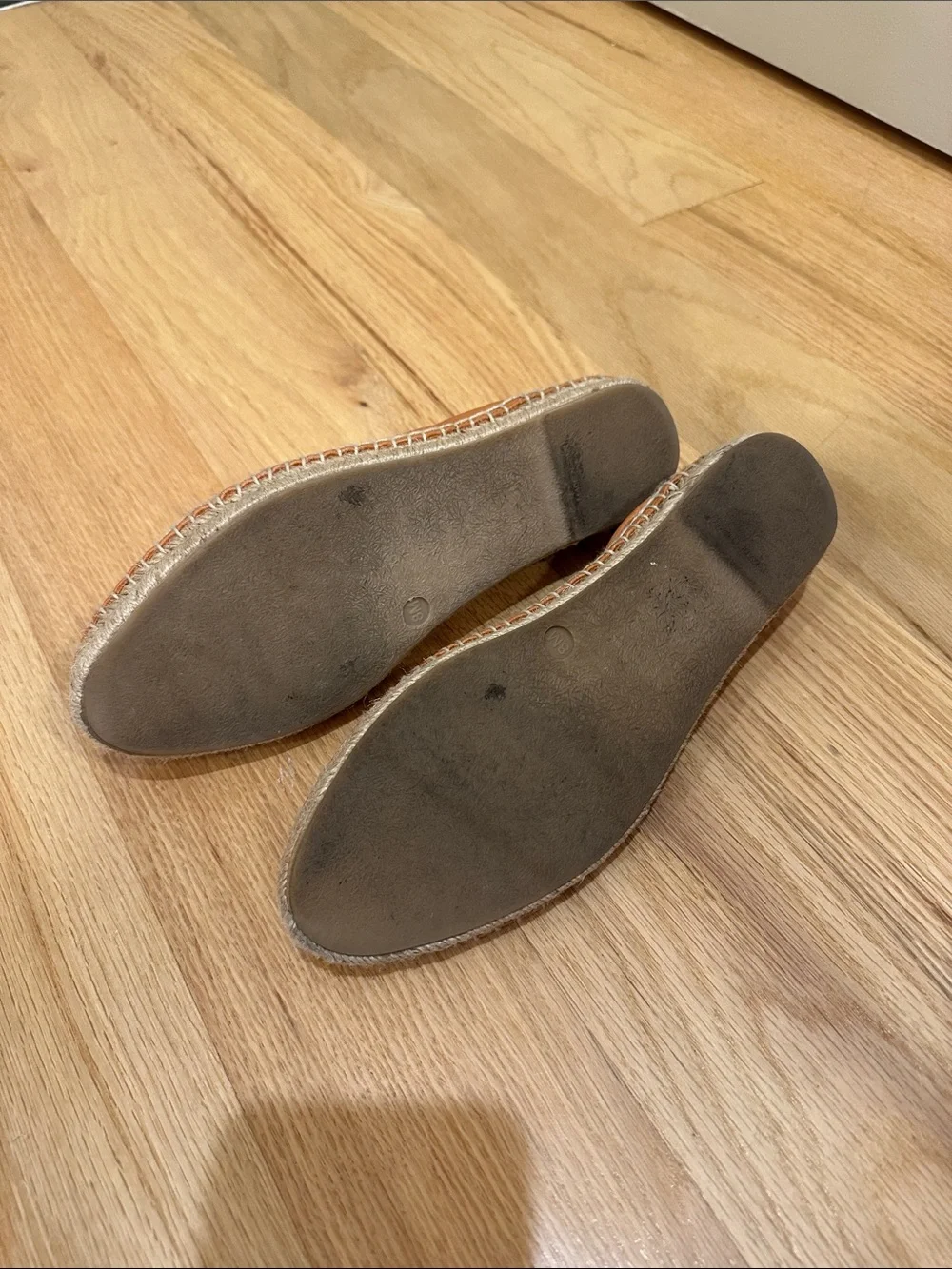 Vince fit snug